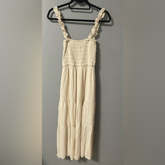 Love Tree Smocked Bodice Midi Dress in Beige. Size Small - Picture 3 of 8